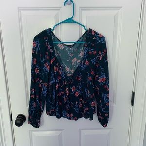 AEO long sleeved top